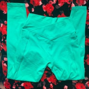 ‼️SOLD‼️ Curves n Combatboots Gemstone Leggings